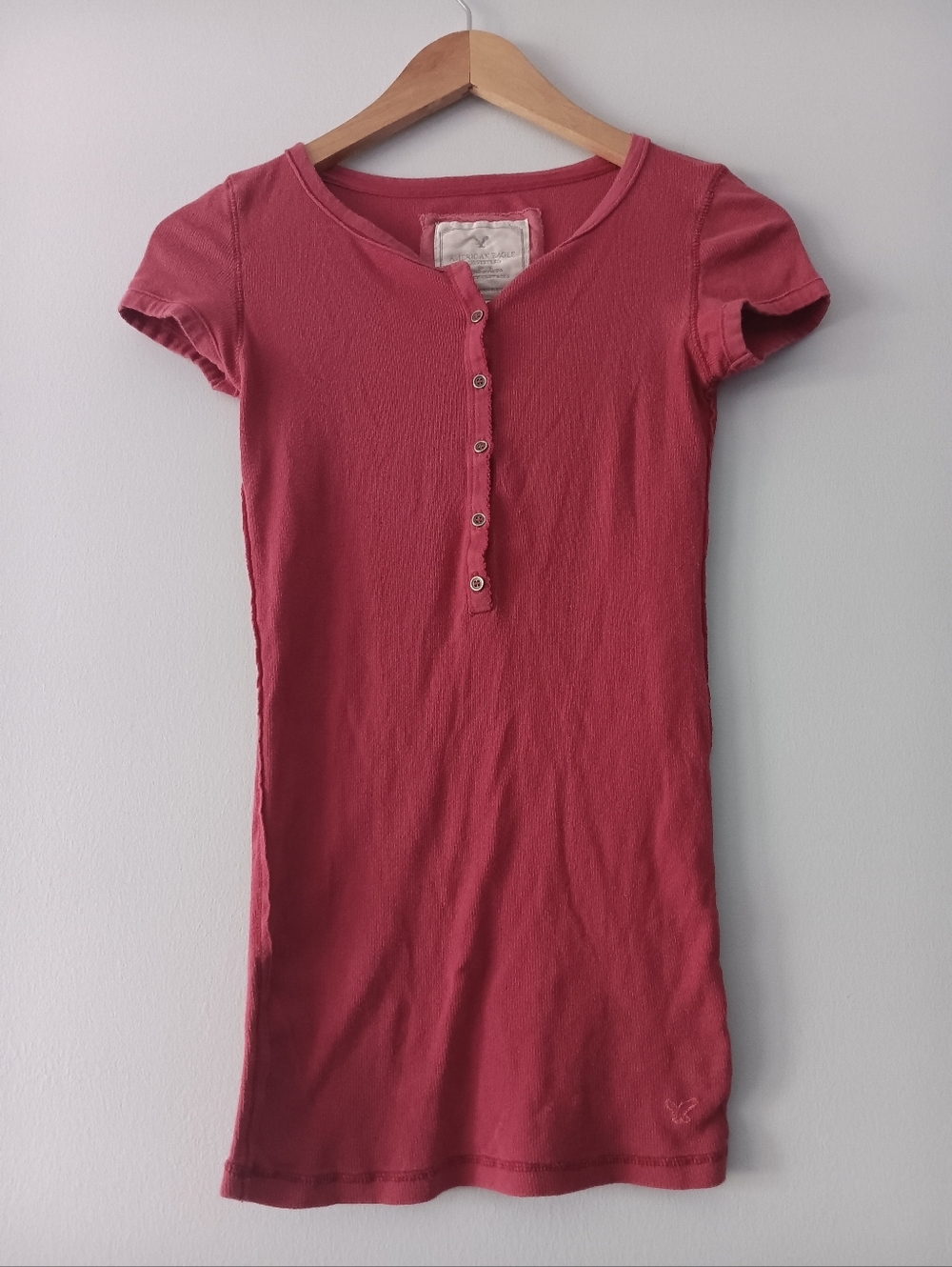 American Eagle Red Ribbed Baby Tee Henley Fitted Button Front Tee Top Y2K XS